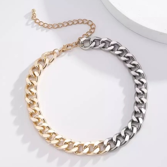 ✨✨Silver & Gold Cuban Choker ✨✨ - Picture 2 of 7